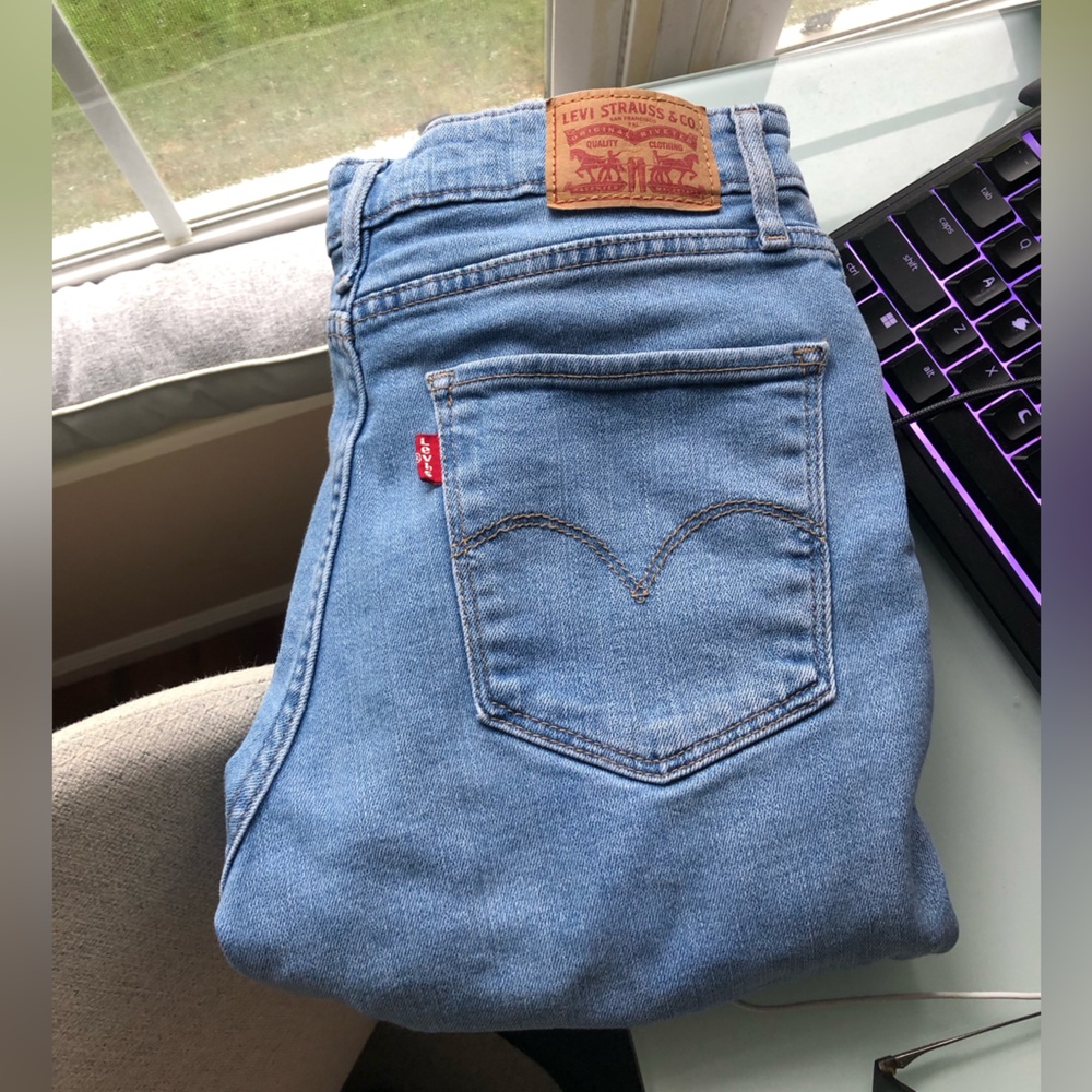 Levi’s 721 high rise skinny Jean size 27